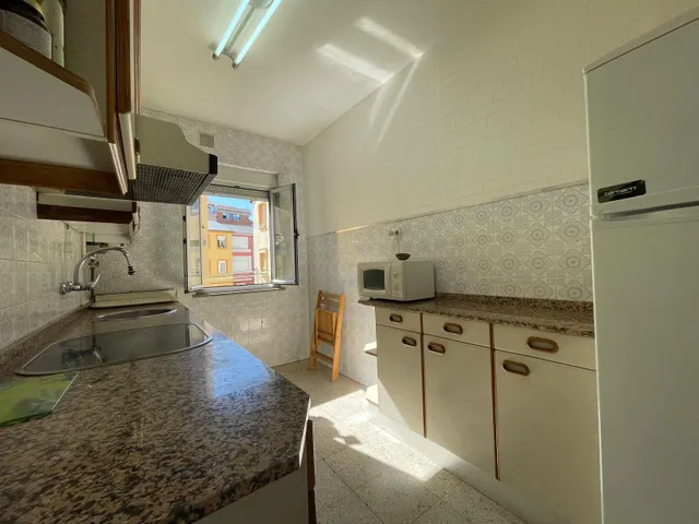 SE VENDE PISO ZONA ALTA — 10