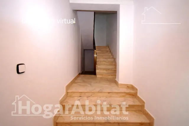 ESPACIOSA CASA CON TERRAZA Y GARAJE — 43