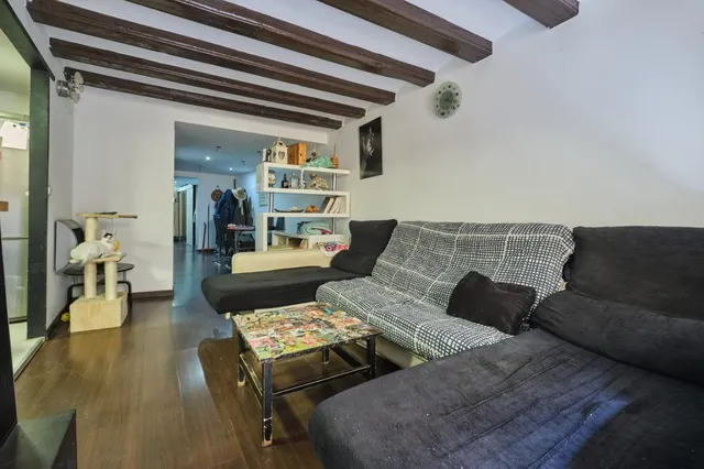 Amplio piso de 3 dormitorios con balcón junto a Plaza del Pedró — 9