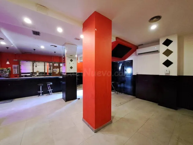 Local comercial 89m² en venta - Zona Renfe — 2
