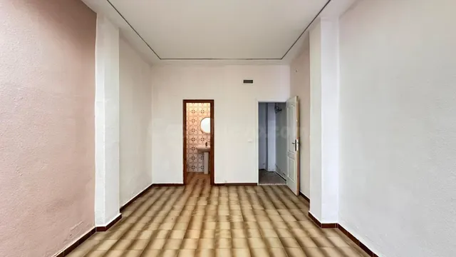 LOCAL EN VENTA EN CARLET – ZONA PLAZA ESPAÑA - foto 5