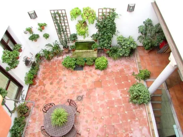 CASA DE LUJO EN PLENO CENTRO DE CÓRDOBA CAPITAL — 19