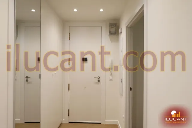 FANTASTICO  PISO CON REFORMA A ESTRENAR JUNTO AV. CONDE LUMIARES — 21