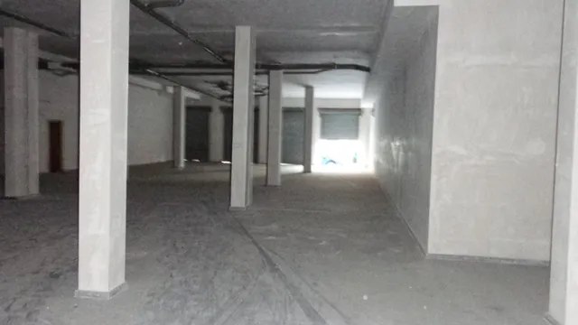 LOCAL EN VENTA EN PETRER — 7