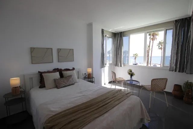 Vivienda en Benalmádena Costa a 50 metros de la playa, con vistas al mar — 28