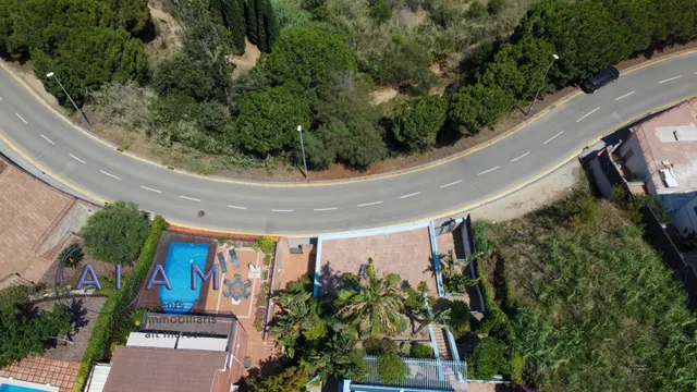 Parcela para construïr una casa de 680m2 con vistas al mar — 11