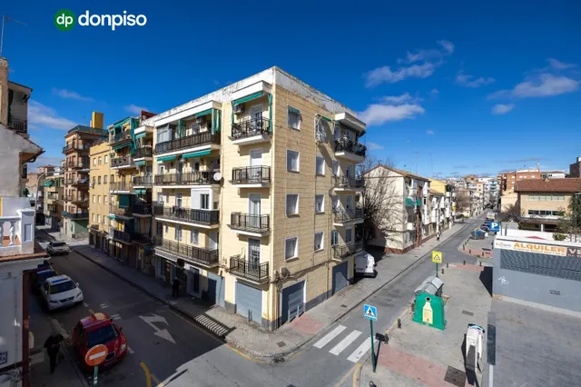 Edificio con gran potencial de desarrollo residencial en Zaidín – Granada — 48