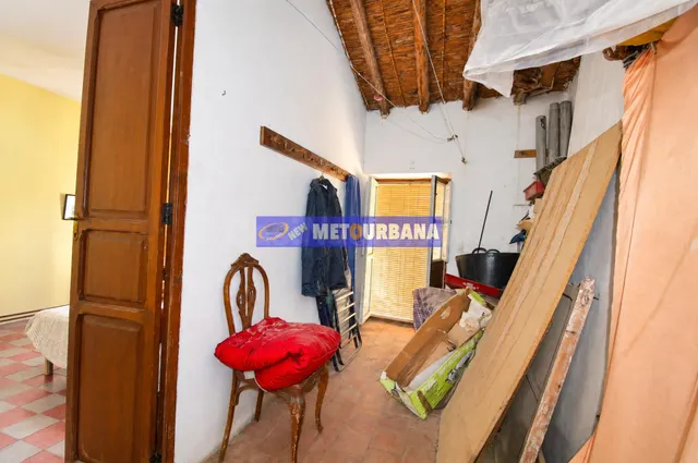CASA DE PUEBLO CON BODEGA Y CAMBRA EN EL CORAZON DE UTIEL PO - foto 4