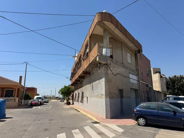 Amplia Casa en Orihuela - Oportunidad para Reformar — 3