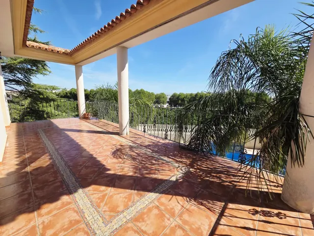Espectacular villa privada en alquiler anual — 21
