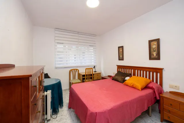 Piso de 3 dormitorios en Camino de Ronda — 16