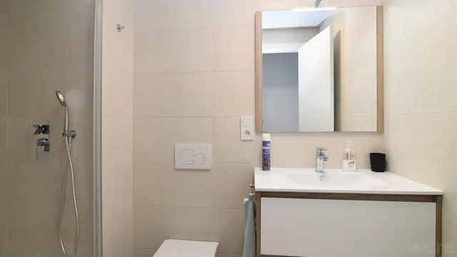 Apartamento moderno en Santa Pola con vistas despejadas — 12