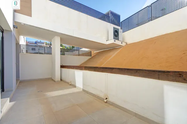 Exclusiva vivienda de lujo en planta baja con grandes terrazas, vistas a Granada — 22