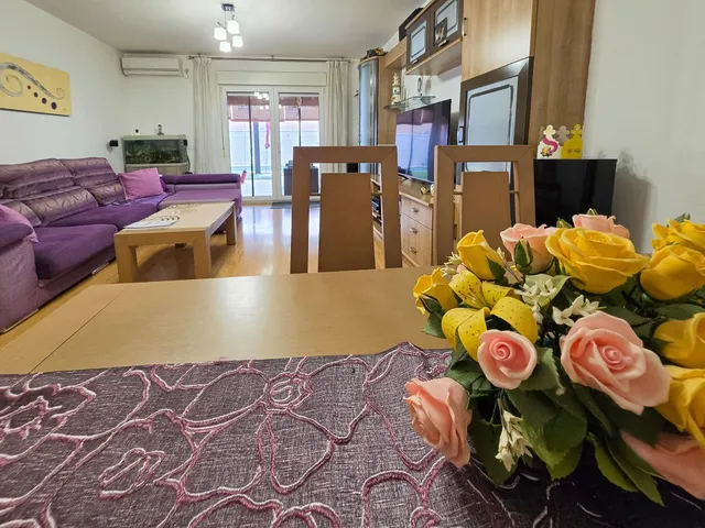 Precioso chalet adosado de 4 dormitorios con piscina privada y garaje en Carranque — 19