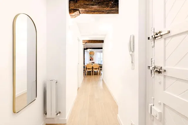 Se Alquila bonita vivienda de 3 dormitorios en Zona Casco Vi - foto 2