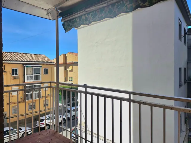 Luminoso piso  con ascensor en el Zaidín, ¡ideal para inversores! — 8