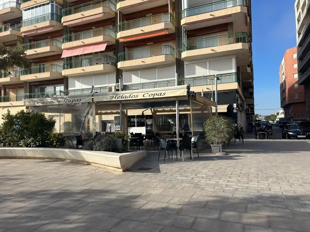 Negocio 140m² en alquiler - Club nautico — 24