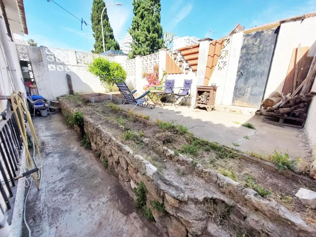 Casa Adosada con Gran Potencial a Pasos de la Playa — 13
