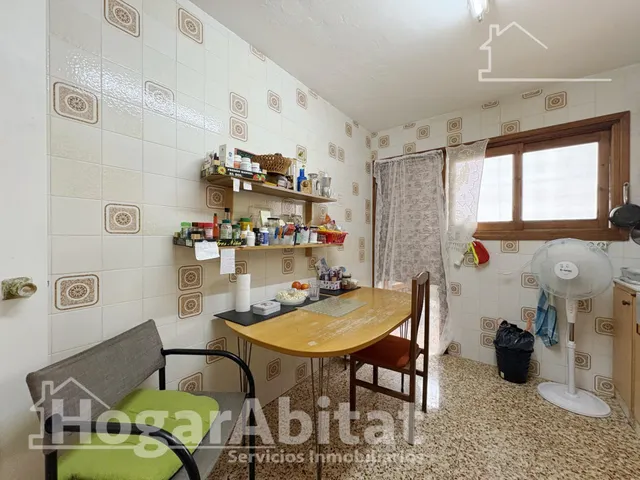 OPORTUNIDAD DE INVERSIÓN! EXTERIOR CON BALCÓN Y GARAJE — 10