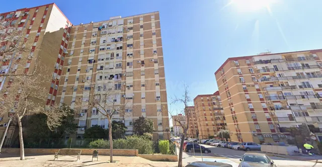 Venta piso en Castilleja de la Cuesta (Sevilla) — 3