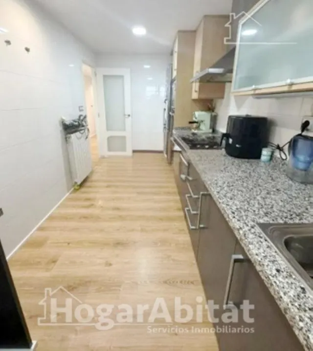 PRECIOSO ÁTICO REFORMADO CON TERRAZA, GARAJE Y TRASTERO — 11