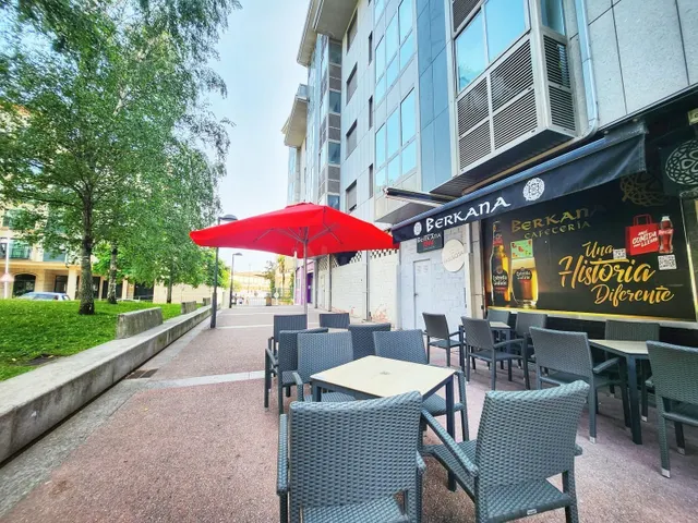 Local comercial 118m² en venta - La Parda - foto 2