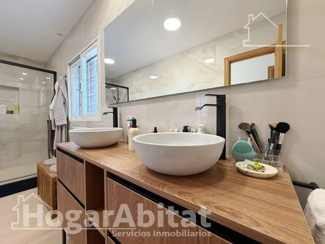 ¡PRECIOSO CHALET! AMPLIO Y REFORMADO CON PISCINA PRIVADA, GARAJE Y PARCELA — 47