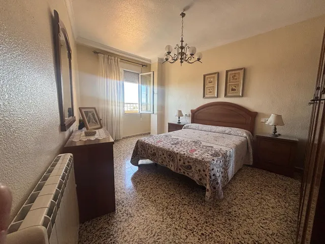 Se vende piso amplio y luminoso en el centro — 15