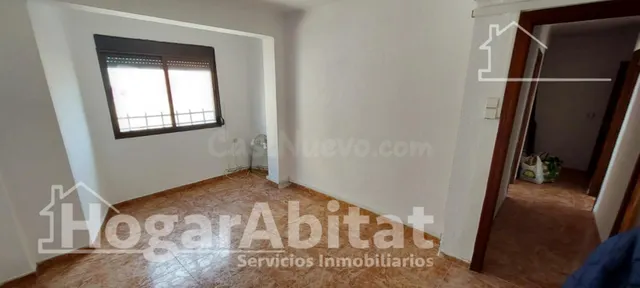¡OPORTUNIDAD DE INVERSIÓN! MUY LUMINOSO CERCA DEL AYUNTAMIEN - foto 5