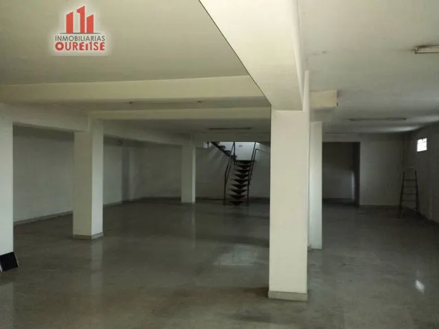LOCAL COMERCIAL EN LA ZONA DE LAS LAGUNAS CERCA DEL CAMPUS. — 9