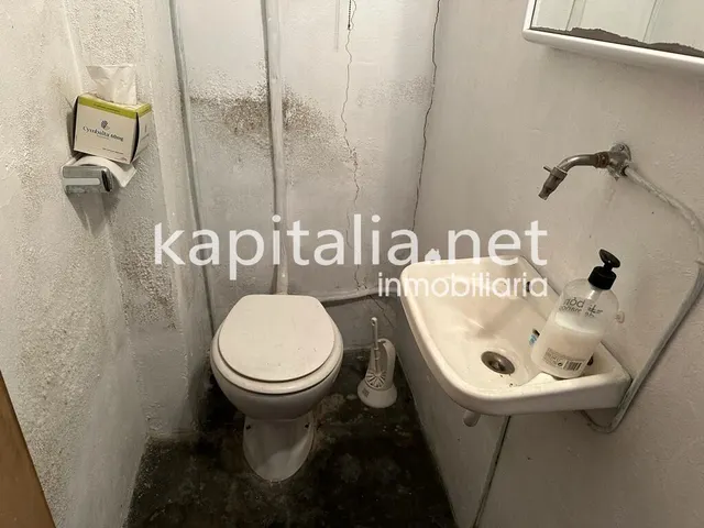 Local comercial en venta en Ontinyent (Valencia) — 3