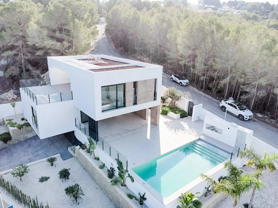 VILLA EXCLUSIVA (2024) Y SOSTENIBLE A SÓLO 4 KM DE MORAIRA