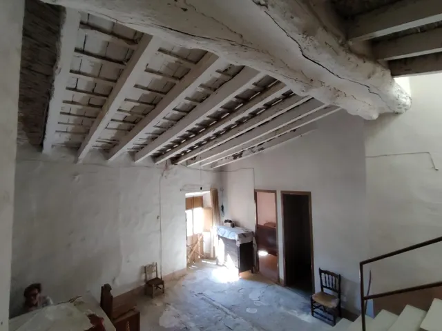 Gran casa en Pedralba para reformar con muchas posibilidades — 24