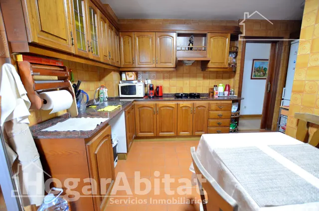 ALTO, AMPLIO Y EXTERIOR CON GARAJE Y BALCÓN, CERCA DE LA AV DE ALCOY — 9