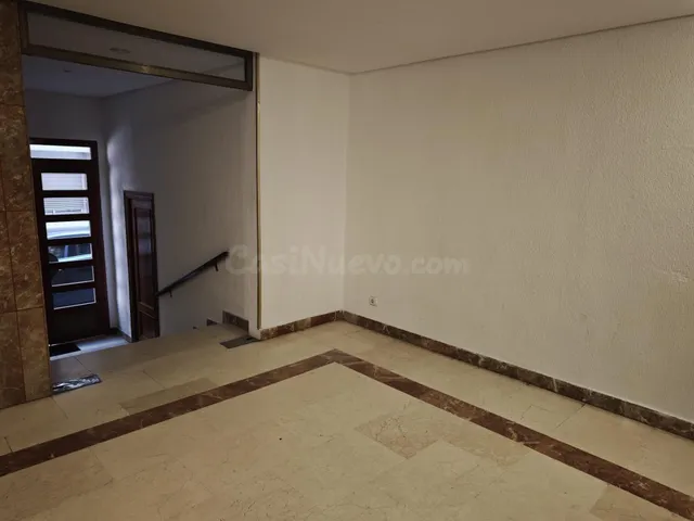 VENTA DE DOS PISOS UNIDOS EN PLAZA DE PORTUGAL EN BADAJOZ - foto 4