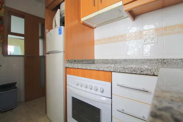 Ático de 3 dormitorios y 2 baños, con solárium privado y plaza de aparcamiento — 18