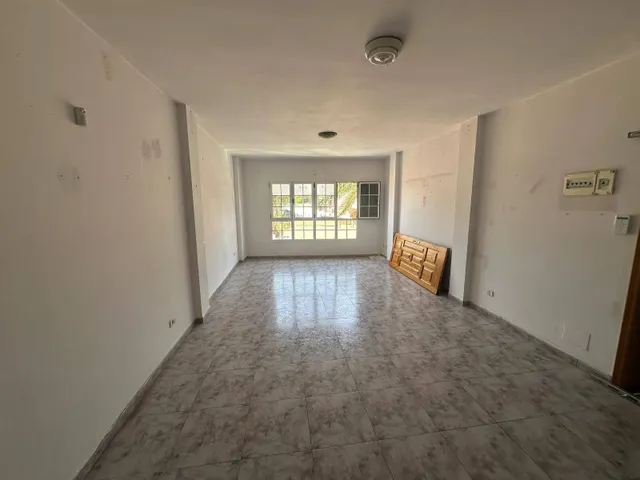 PISO EN VECINDARIO — 9