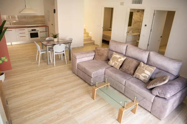 Villa de 5 dormitorios a la venta con estupendas vistas al campo de Golf "La Marquesa" — 8