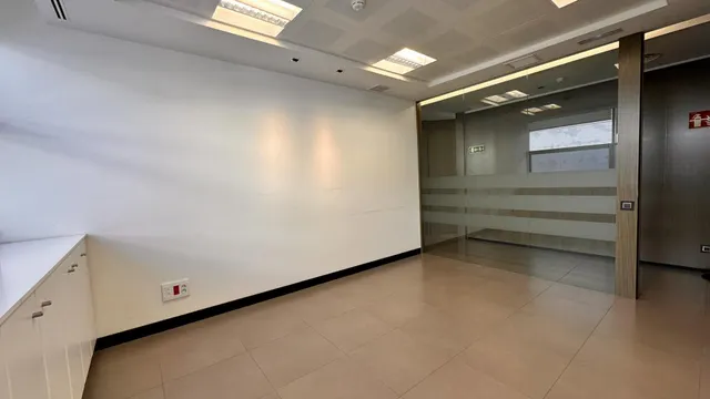 Oficina 1700m² en alquiler - Villaviciosa de Odón — 34