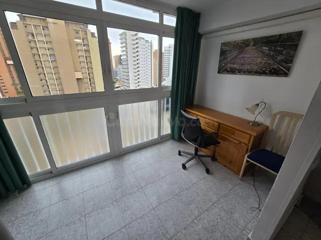 Apartamento en Benidorm en venta con inquilino y rentabilidad desde el primer día — 11