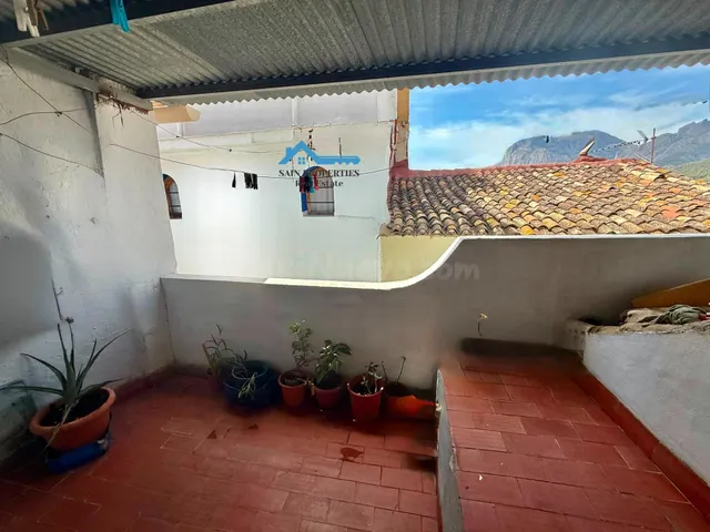 Encantadora casa de Pueblo en Callosa lista para entrar a vivir — 23
