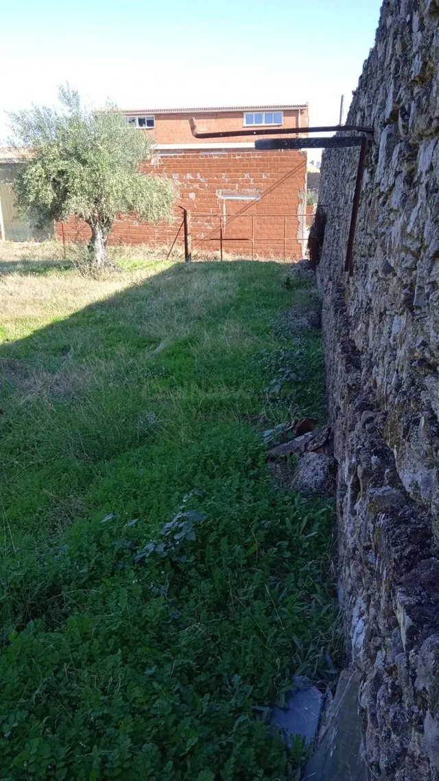 Solar urbano cercano a la plaza de Valdefuentes — 3