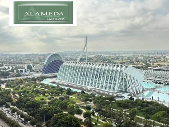 VISTAS A LA CIUDAD DE CIENCIAS — 37