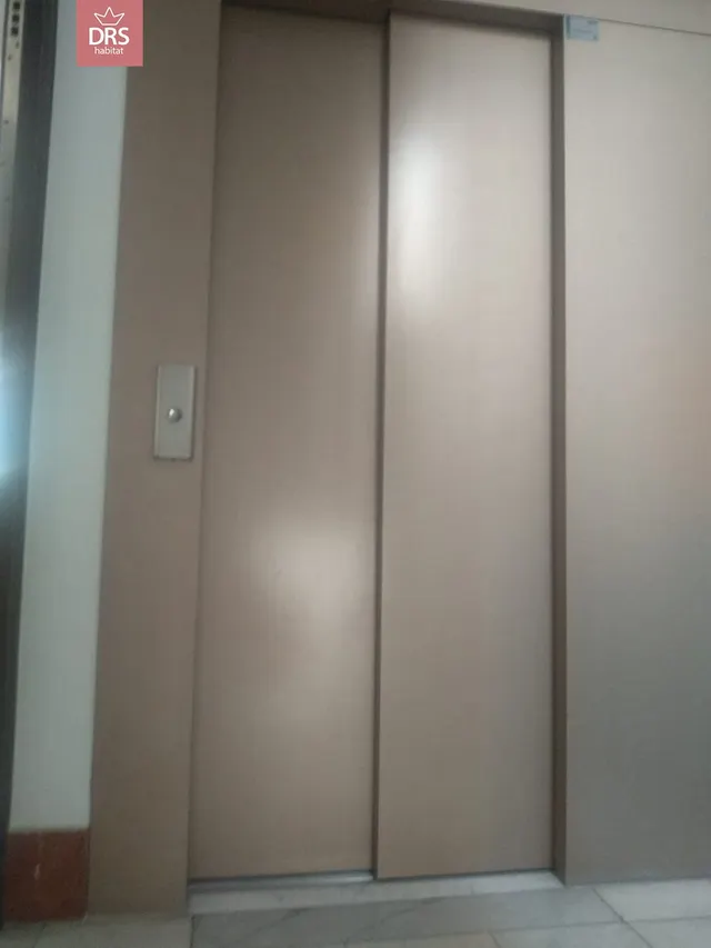 PISO EN PLENO CENTRO, CL MARTINEZ VILLENA AL LADO DEL ALTOZANO — 50