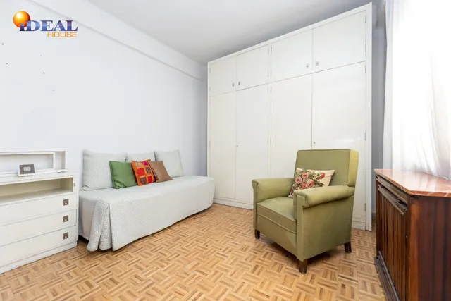 PISO EN PLENO CENTRO JUNTO RECOGIDAS — 13