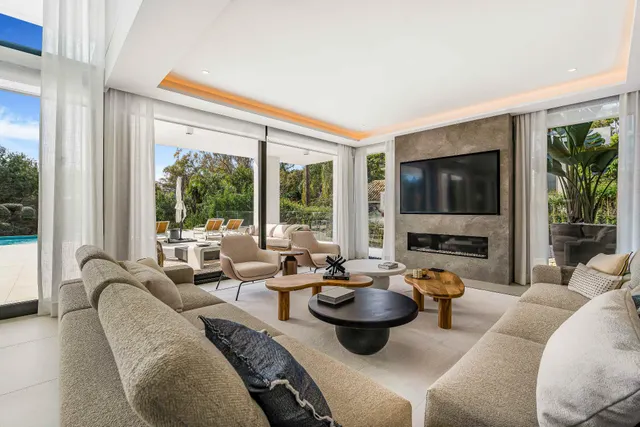 Contemporanea villa en Milla de Oro, Marbella — 12