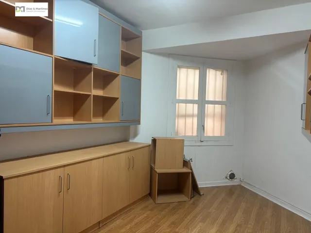 OFICINA PROXIMA A SANTO DOMINGO — 8