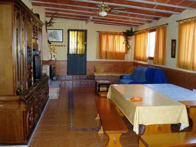 Valls - Tarragona - Masía 350m2 con Piscina - Oportunidad !! — 4