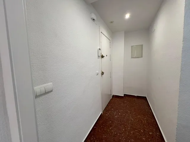 Amplio piso en alquiler en Plaza San Rafael, Córdoba — 6