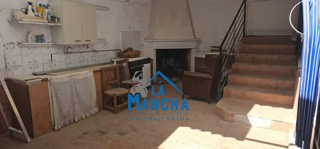 *55.000€* inmobiliaria la mancha vende casa entre Tobarra y hellín-Albacete — 19